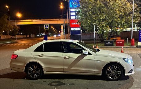 Mercedes-Benz E-Класс, 2015 год, 2 200 000 рублей, 4 фотография