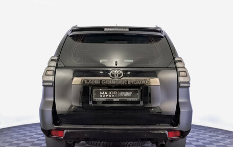 Toyota Land Cruiser Prado 150 рестайлинг 2, 2020 год, 5 990 000 рублей, 6 фотография