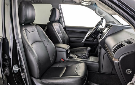 Toyota Land Cruiser Prado 150 рестайлинг 2, 2020 год, 5 990 000 рублей, 20 фотография