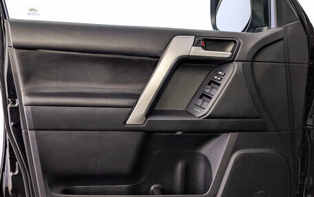Toyota Land Cruiser Prado 150 рестайлинг 2, 2020 год, 5 990 000 рублей, 19 фотография