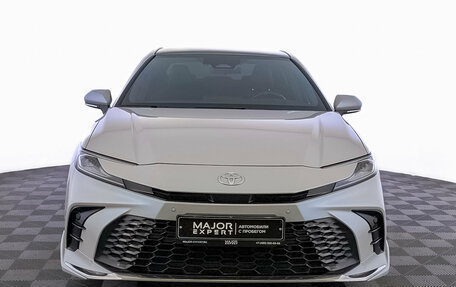Toyota Camry, 2024 год, 3 550 000 рублей, 2 фотография