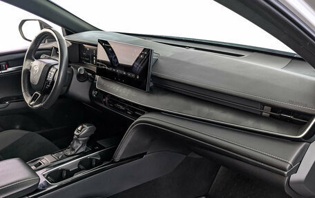 Toyota Camry, 2024 год, 3 550 000 рублей, 13 фотография