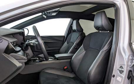 Toyota Camry, 2024 год, 3 550 000 рублей, 20 фотография
