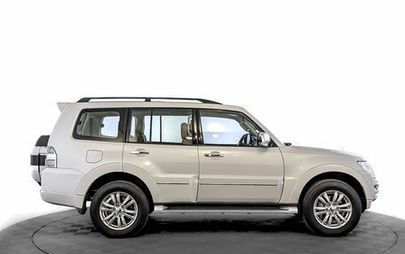 Mitsubishi Pajero IV, 2020 год, 3 395 000 рублей, 4 фотография