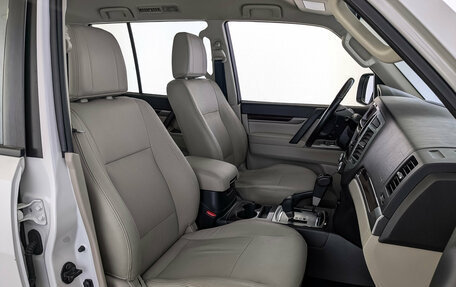 Mitsubishi Pajero IV, 2020 год, 3 395 000 рублей, 23 фотография