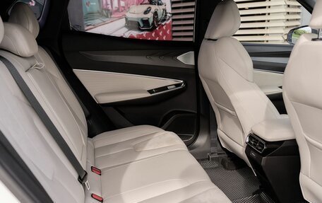 Geely Atlas, 2023 год, 2 545 000 рублей, 8 фотография