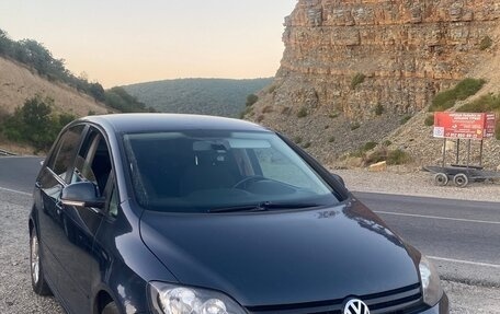 Volkswagen Golf Plus II, 2011 год, 745 000 рублей, 24 фотография