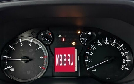Toyota Land Cruiser Prado 150 рестайлинг 2, 2021 год, 4 599 000 рублей, 16 фотография
