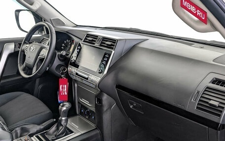 Toyota Land Cruiser Prado 150 рестайлинг 2, 2021 год, 4 599 000 рублей, 13 фотография