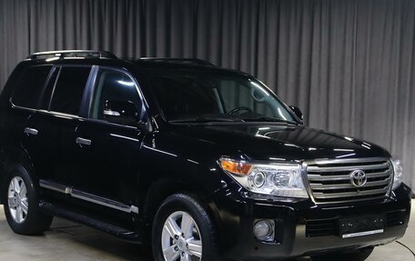 Toyota Land Cruiser 200, 2015 год, 3 249 000 рублей, 3 фотография