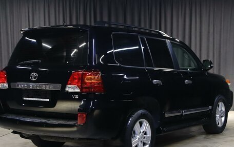 Toyota Land Cruiser 200, 2015 год, 3 249 000 рублей, 2 фотография