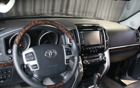 Toyota Land Cruiser 200, 2015 год, 3 249 000 рублей, 8 фотография