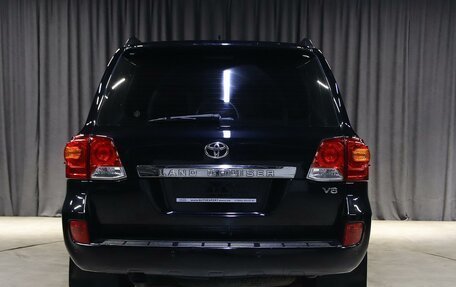 Toyota Land Cruiser 200, 2015 год, 3 249 000 рублей, 15 фотография