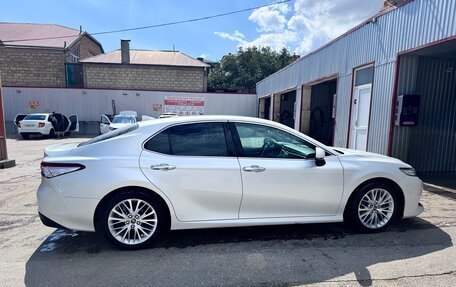 Toyota Camry, 2018 год, 2 550 000 рублей, 3 фотография