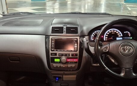 Toyota Ipsum II, 2001 год, 850 000 рублей, 8 фотография