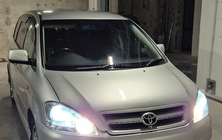 Toyota Ipsum II, 2001 год, 850 000 рублей, 18 фотография