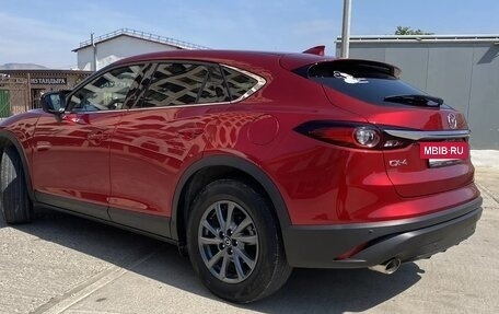 Mazda CX-4, 2022 год, 2 800 000 рублей, 4 фотография