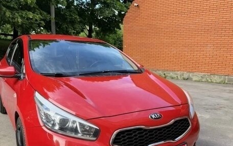 KIA cee'd III, 2015 год, 950 000 рублей, 2 фотография