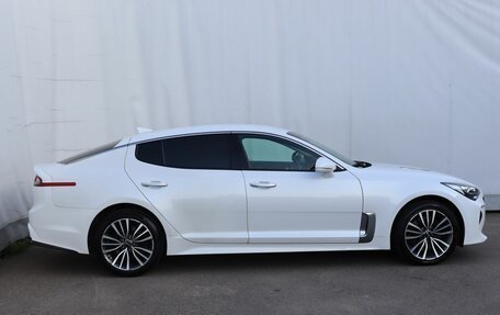 KIA Stinger I, 2019 год, 2 400 000 рублей, 7 фотография