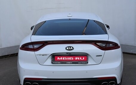 KIA Stinger I, 2019 год, 2 400 000 рублей, 5 фотография