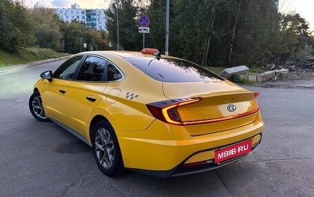 Hyundai Sonata VIII, 2021 год, 1 950 000 рублей, 4 фотография