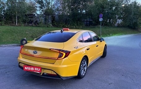 Hyundai Sonata VIII, 2021 год, 1 950 000 рублей, 3 фотография