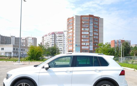 Volkswagen Tiguan II, 2019 год, 2 600 000 рублей, 8 фотография