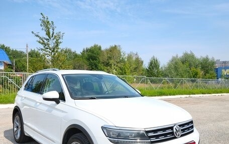 Volkswagen Tiguan II, 2019 год, 2 600 000 рублей, 3 фотография