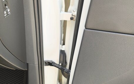 Volkswagen Tiguan II, 2019 год, 2 600 000 рублей, 24 фотография