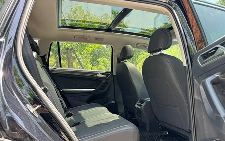 Volkswagen Tiguan II, 2022 год, 2 250 004 рублей, 17 фотография