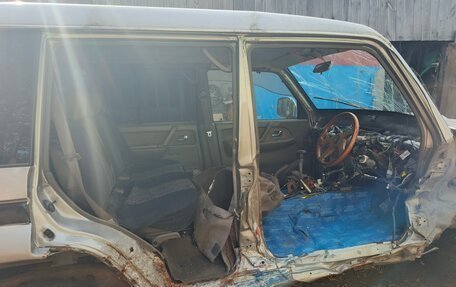 Mitsubishi Pajero III рестайлинг, 1996 год, 400 000 рублей, 7 фотография