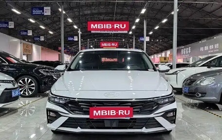 Hyundai Elantra, 2023 год, 1 440 000 рублей, 2 фотография