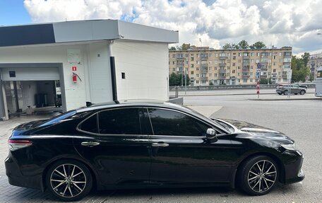 Toyota Camry, 2019 год, 2 470 000 рублей, 3 фотография
