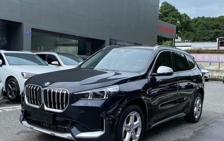 BMW X1, 2023 год, 2 300 000 рублей, 3 фотография