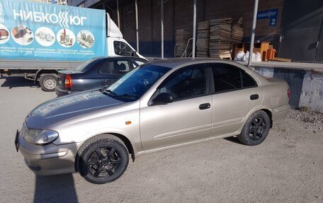 Nissan Sunny N16, 2001 год, 285 000 рублей, 3 фотография