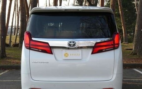 Toyota Alphard III, 2022 год, 6 300 000 рублей, 10 фотография