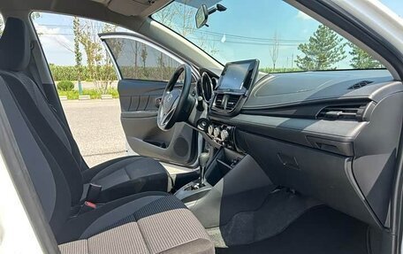 Toyota Vios III, 2022 год, 1 159 000 рублей, 7 фотография