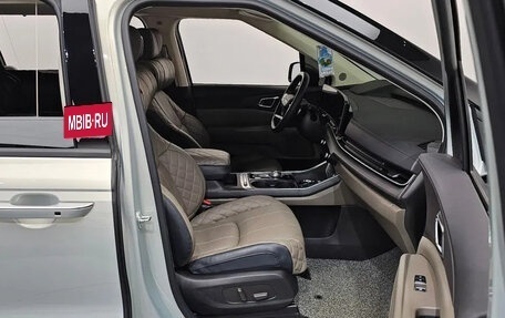 KIA Carnival, 2025 год, 7 420 001 рублей, 24 фотография