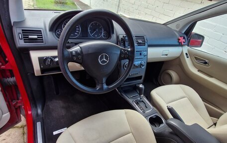 Mercedes-Benz A-Класс, 2011 год, 950 000 рублей, 10 фотография