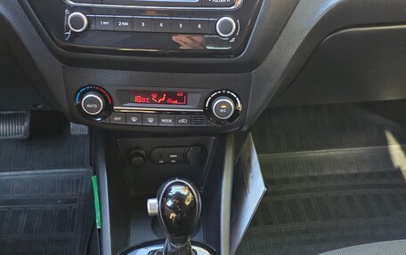 KIA Rio III рестайлинг, 2015 год, 1 350 000 рублей, 10 фотография
