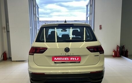 Volkswagen Tiguan II, 2021 год, 3 253 000 рублей, 5 фотография
