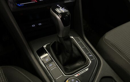 Volkswagen Tiguan II, 2021 год, 3 253 000 рублей, 12 фотография