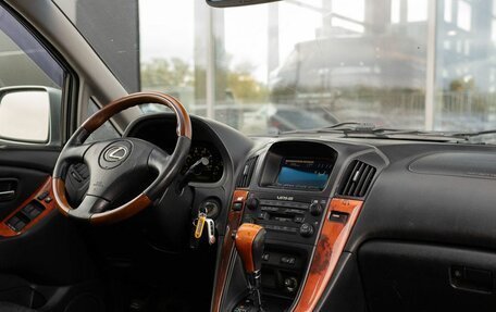 Lexus RX IV рестайлинг, 2002 год, 800 000 рублей, 10 фотография
