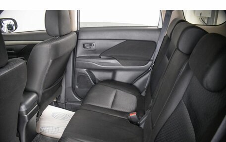 Mitsubishi Outlander III рестайлинг 3, 2014 год, 1 479 000 рублей, 8 фотография