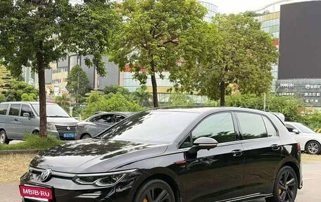 Volkswagen Golf VIII, 2023 год, 1 610 000 рублей, 2 фотография