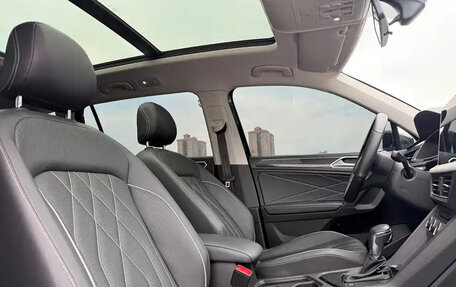 Volkswagen Tiguan II, 2023 год, 2 376 111 рублей, 13 фотография