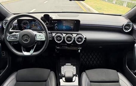 Mercedes-Benz A-Класс, 2023 год, 1 540 000 рублей, 9 фотография