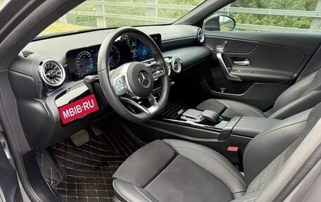 Mercedes-Benz A-Класс, 2023 год, 1 540 000 рублей, 6 фотография