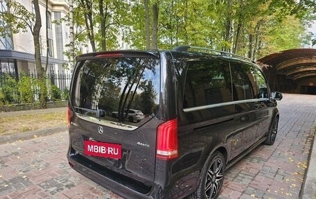Mercedes-Benz V-Класс, 2022 год, 4 700 000 рублей, 3 фотография
