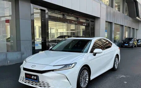 Toyota Camry, 2024 год, 3 490 000 рублей, 2 фотография